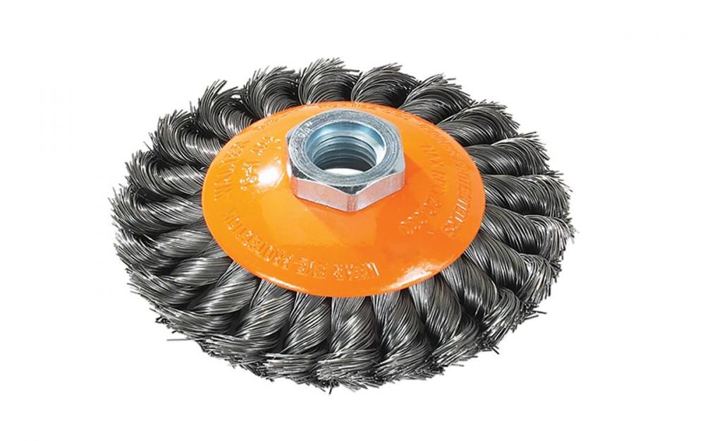 WALTER 6X5/8 KNOT-TWISTED SAUCER BRUSH<span class=' ItemWarning' style='display:block;'>Item is usually in stock, but we&#39;ll be in touch if there&#39;s a problem<br /></span>