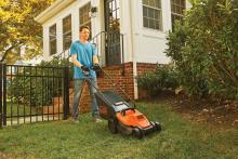 Black & Decker BEMW200 - 10 Amp 15 in. Electric Lawn Mower