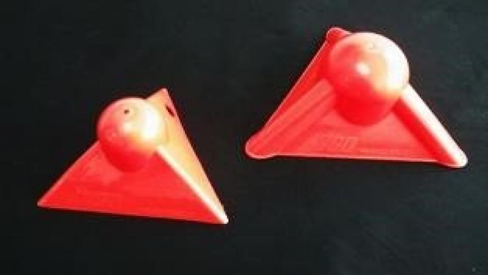 TARP CORNER GUARD, PLASTIC P-6 RED 6&#39;&#39; BASE<span class=' ItemWarning' style='display:block;'>Item is usually in stock, but we&#39;ll be in touch if there&#39;s a problem<br /></span>