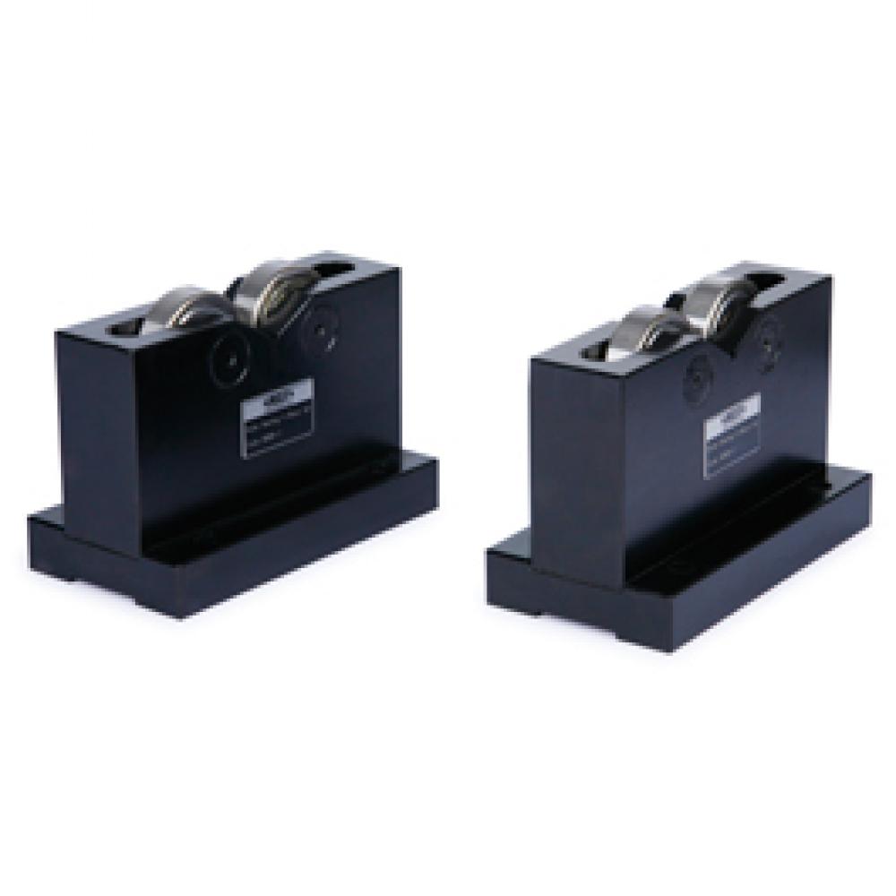 ROLLER BEARING V-BLOCK SET (TWO V-BLOCKS PER SET) 150X80X100MM<span class=' ItemWarning' style='display:block;'>Item is usually in stock, but we&#39;ll be in touch if there&#39;s a problem<br /></span>